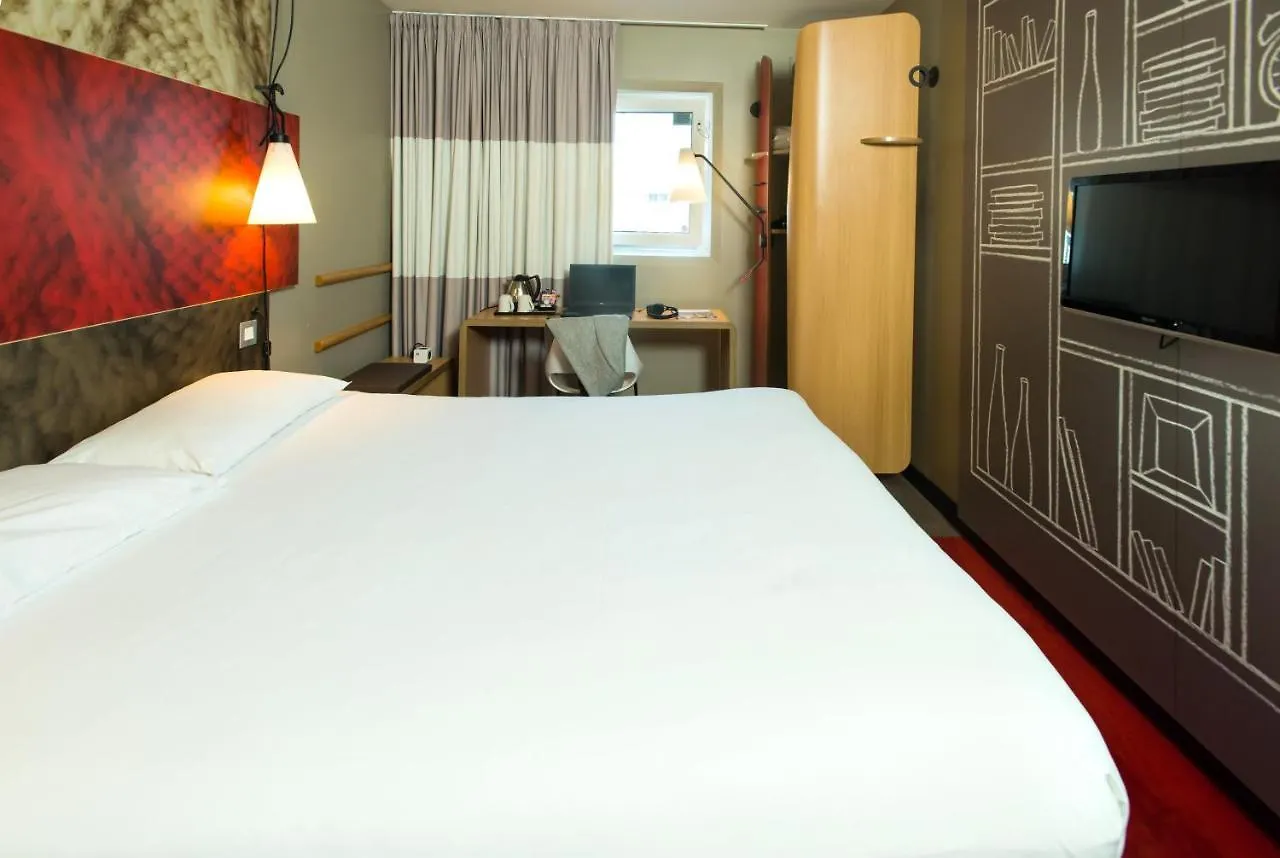 Ibis Birmingham Bordesley Hotel