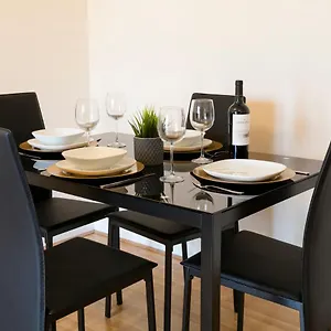 Business Hub: Spacious 2-bedroom Near Nec & Centre Birmingham