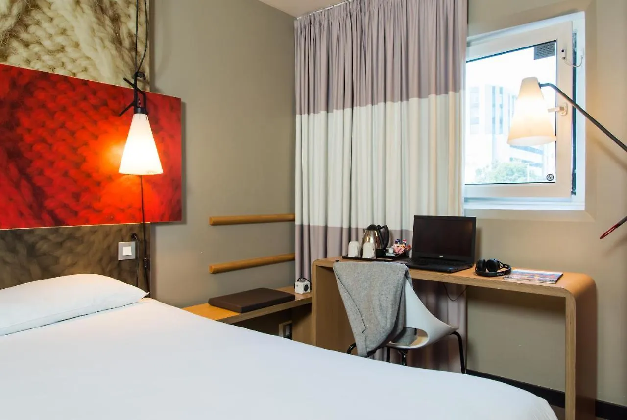 Ibis Birmingham Bordesley Hotel