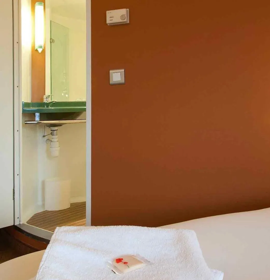 Ibis Birmingham Bordesley Hotel